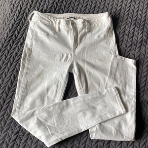 White American eagle skinny jeans